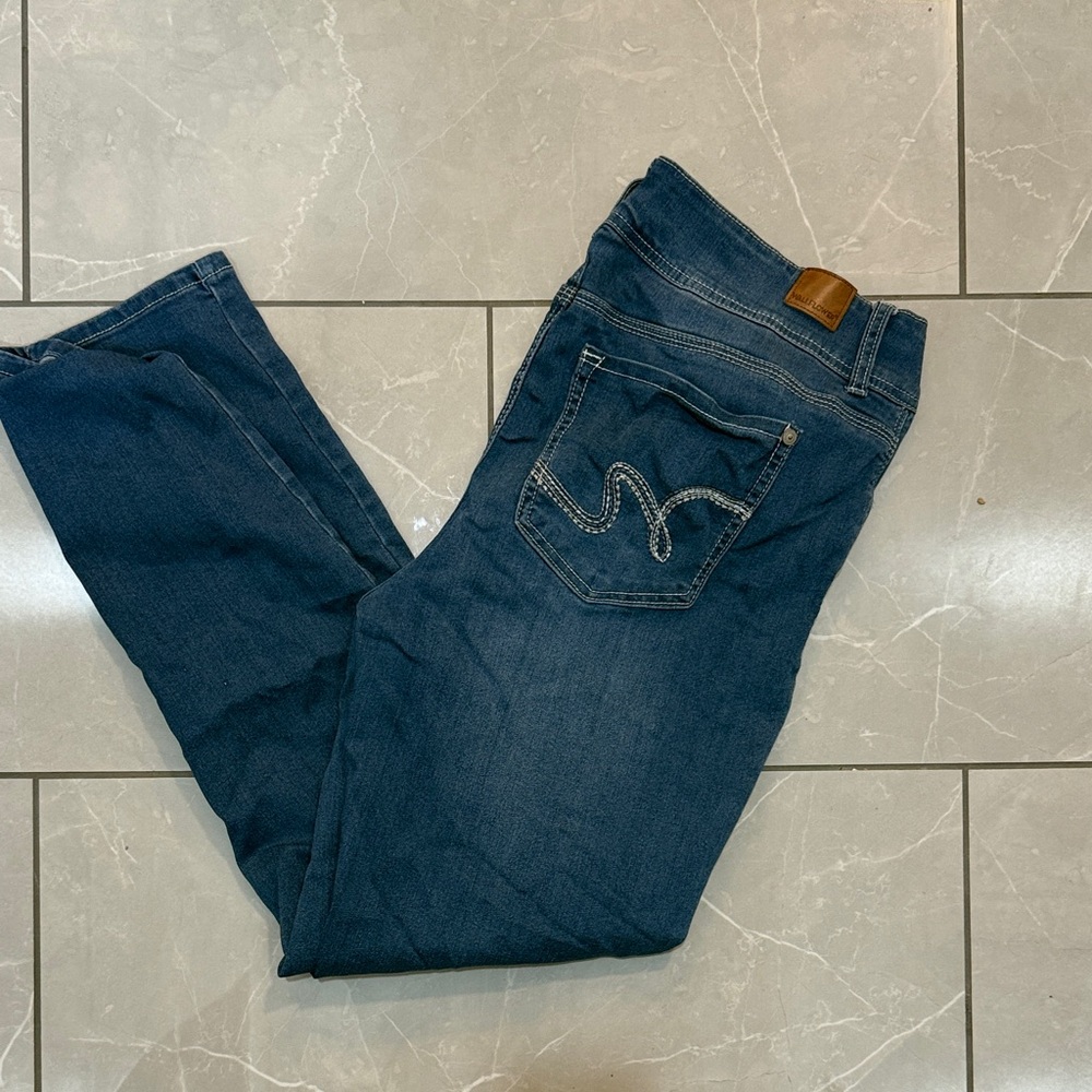 Wallflower Men's Dark Blue Straight Jeans
